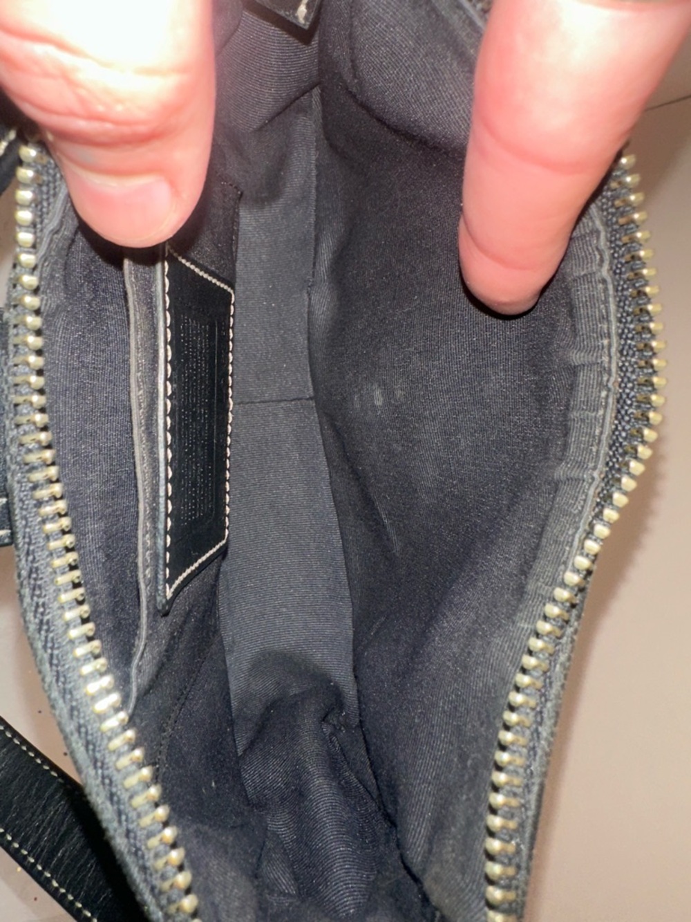 Vintage Y2K Coach 6362 Black Signature Mini Hobo Bag with Matching Wallet - Picture 4 of 9